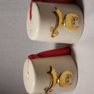 Vintage Shriner Masonic Fez White Gold Salt & Pepper Shakers With Red Tassel